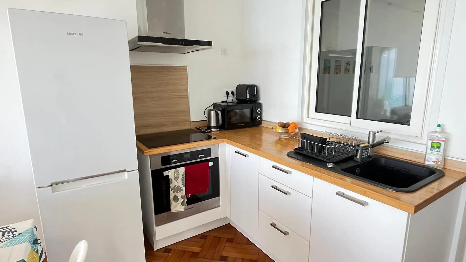 Sea View And Promenade Apartment Nice
